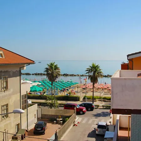Locazione Turistica Beach House.3 Apartment